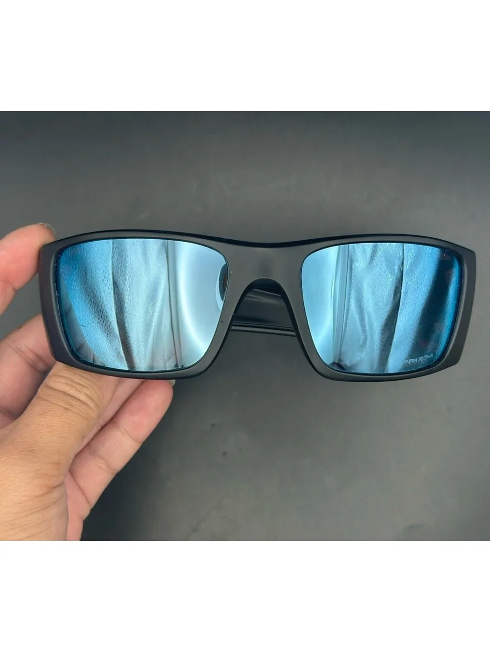 Oakley Fuel Cell Matte Black w/ Deep Water Polarized  Lenses(Gunmetal Icons)